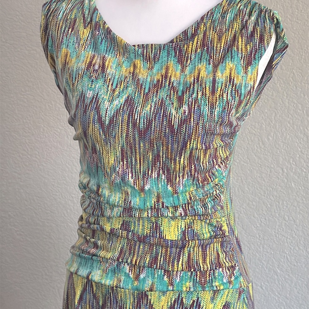 Kalijati Dress, Size Medium - Picture 4 of 6